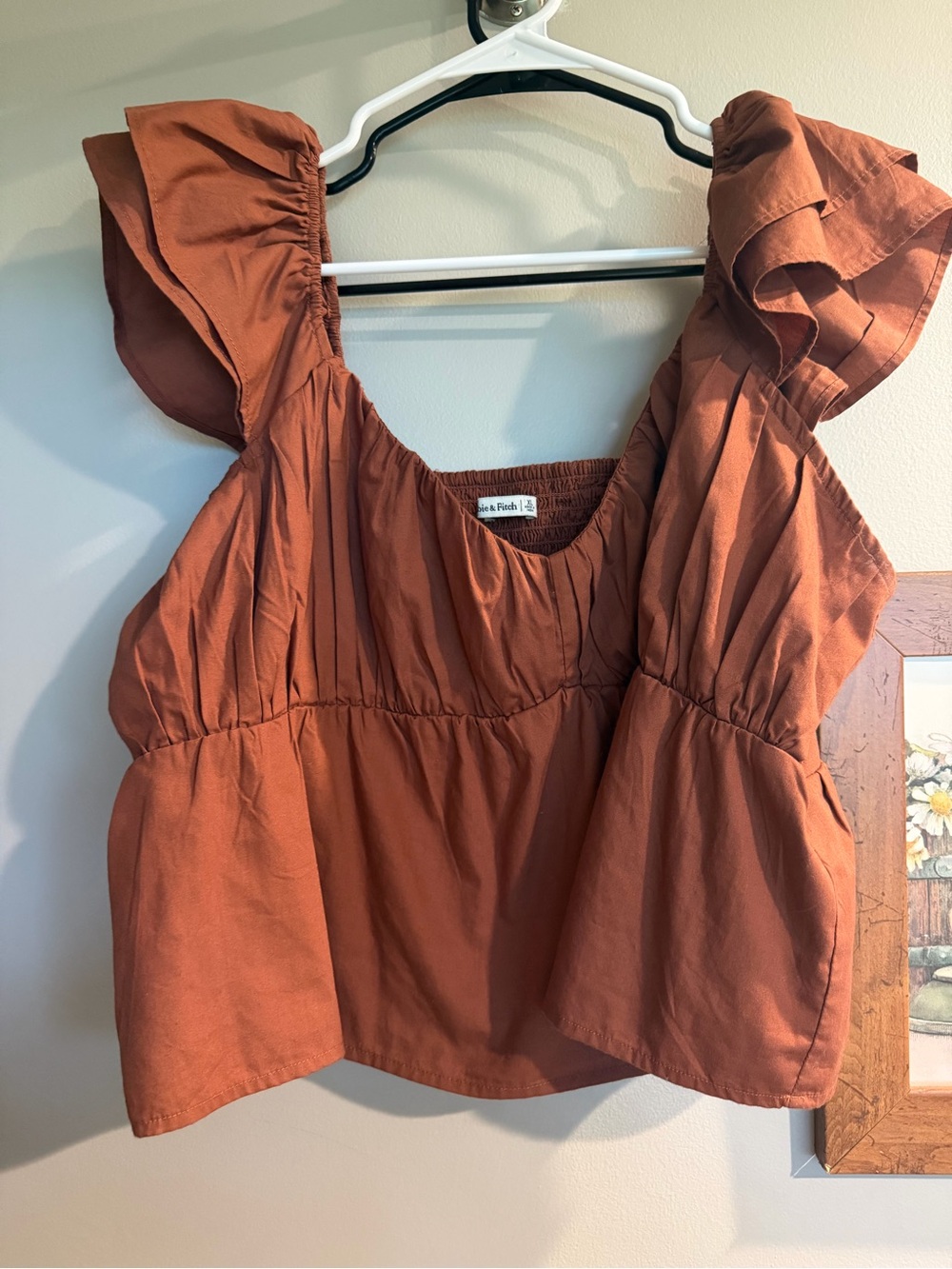 Abercrombie & FitchRust Ruffle Sleeve Women's Top